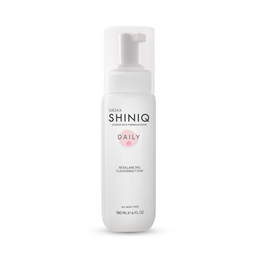 Shiniq Daily Rebalancing Cleansing Foam 180 Ml - 1